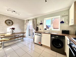 Dining Kitchen- click for photo gallery